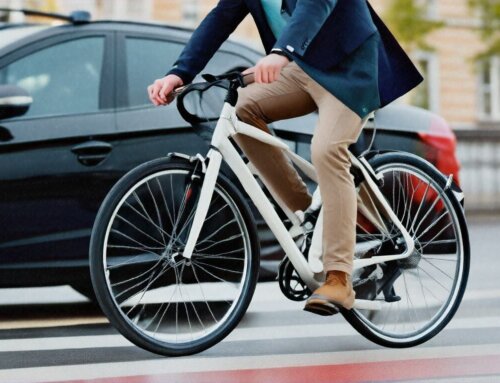 Record number of cyclists reporting close passes on UK roads