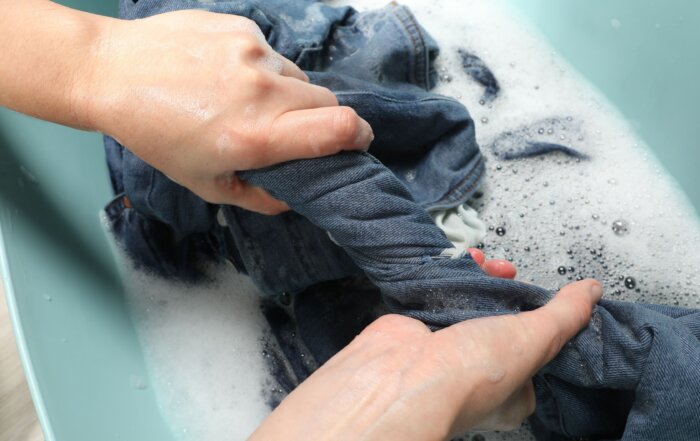 Mesothelioma from washing work clothes